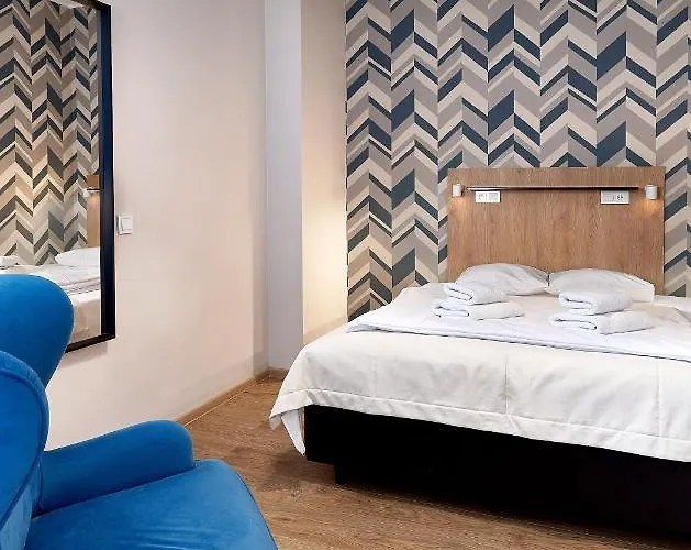 Traffic Stare فندق 2*