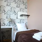 Hotel Traffic Stare 2*