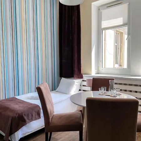 Traffic Stare Hotel Poznan