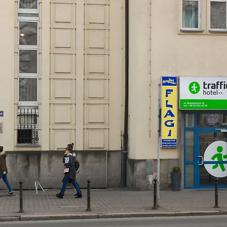 Traffic Stare Hotel 2*